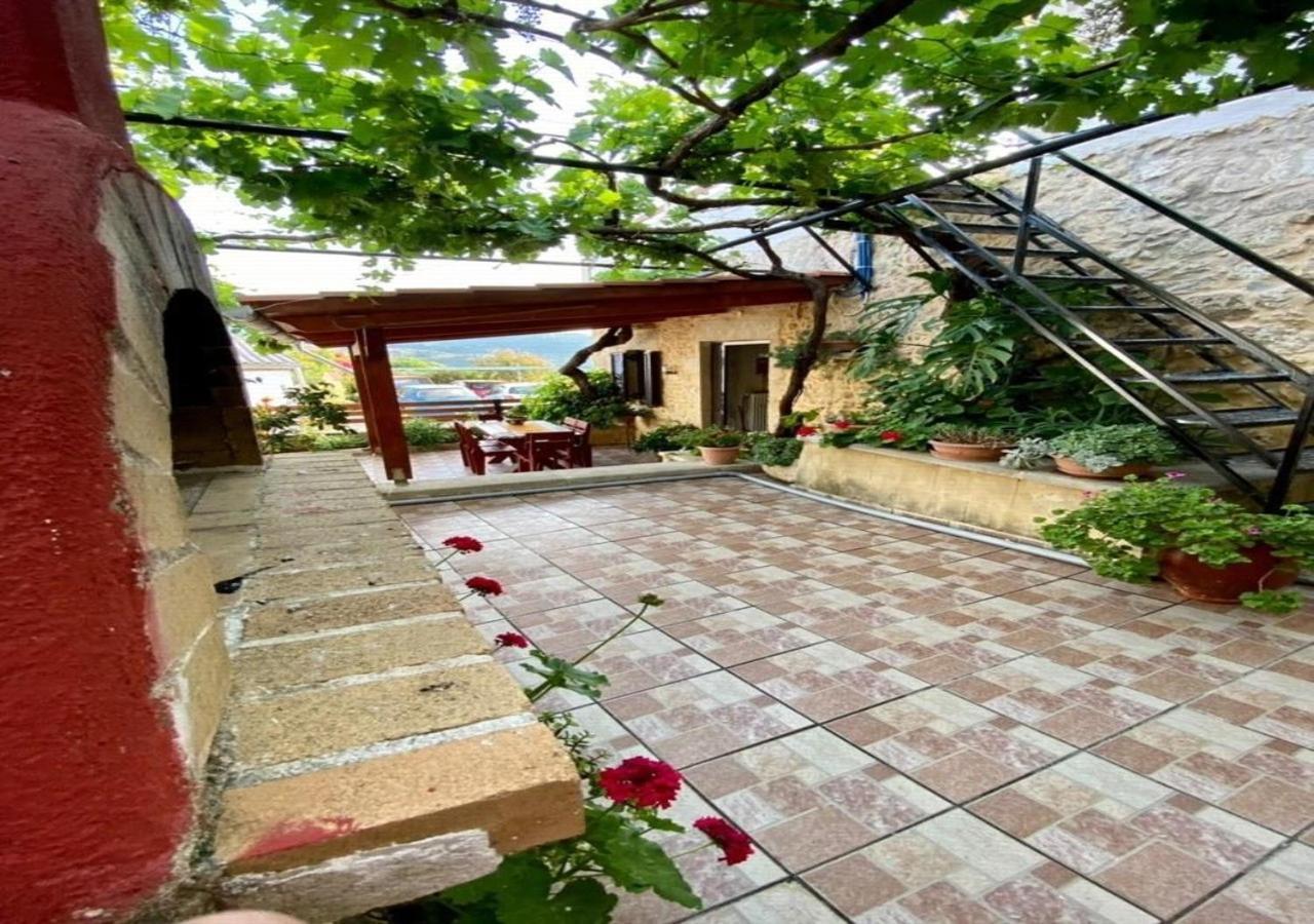 Nikos Traditional House Malathiros Luaran gambar